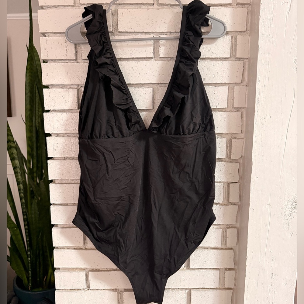 H&M Maternity Black Ruffled One Piece Bathing Suit - Picture 4 of 6